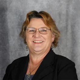 Diane Headshot for Website and Teams